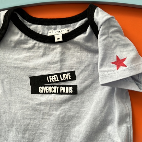 Such a beautiful romper for  baby boy - Picture 3 of 5